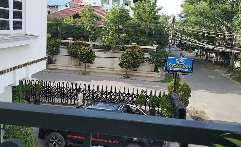 پانسیون Stone Inn