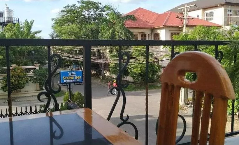 پانسیون Stone Inn