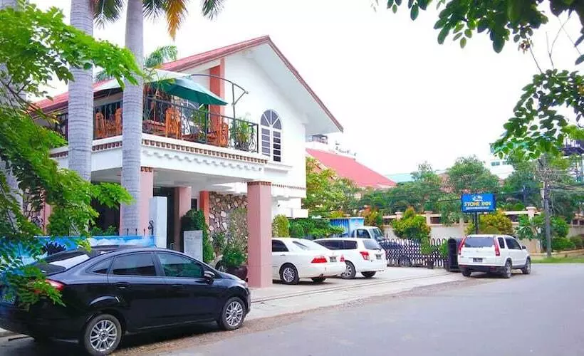 پانسیون Stone Inn