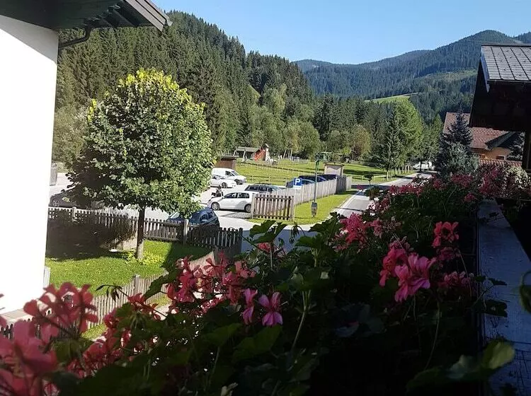 Pension Haus Rohrmoser