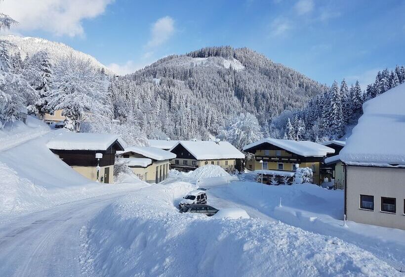 Pension Haus Rohrmoser