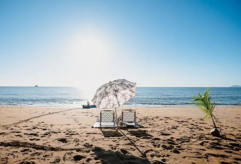 Villa Beach Palm Cove