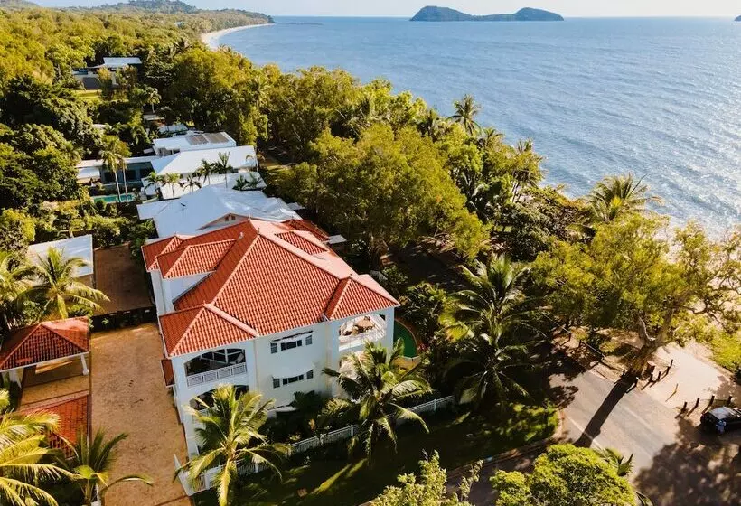 Villa Beach Palm Cove