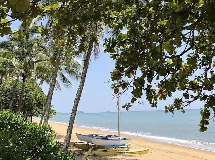 Villa Beach Palm Cove