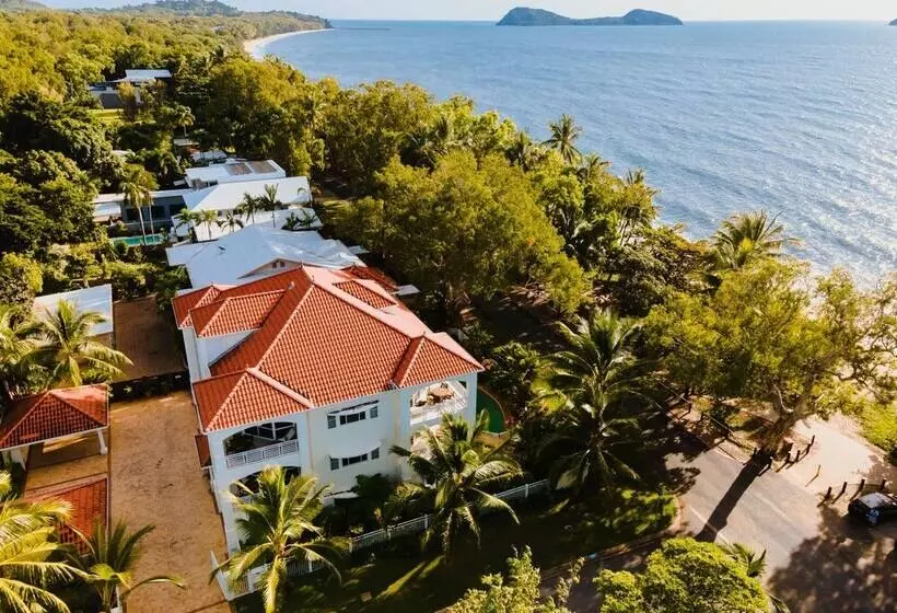 Villa Beach Palm Cove