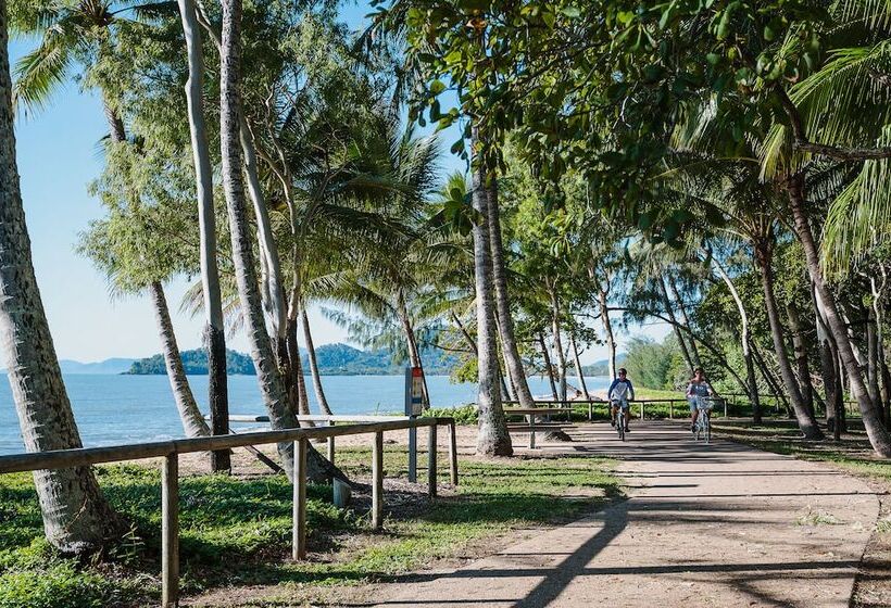 Villa Beach Palm Cove