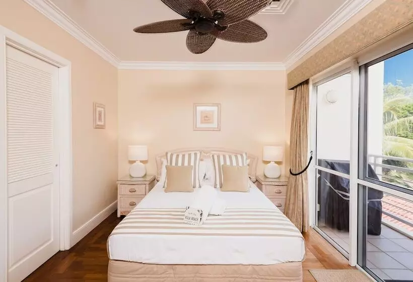 Villa Beach Palm Cove