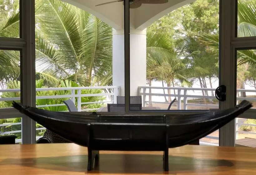 Villa Beach Palm Cove