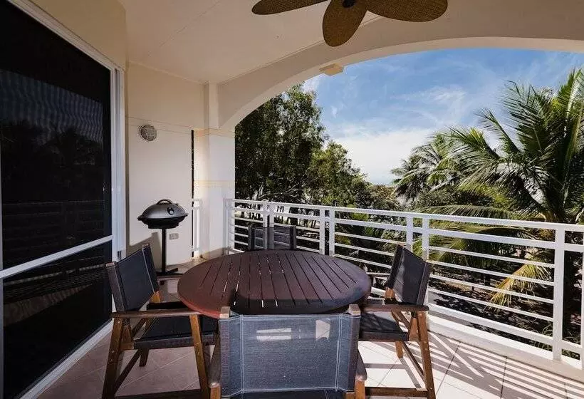 Villa Beach Palm Cove