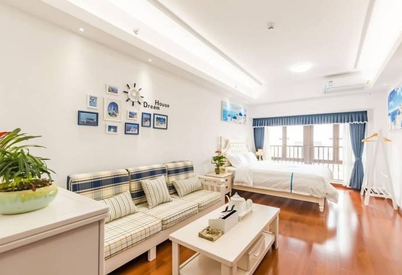 Western Theme Holiday Apartment