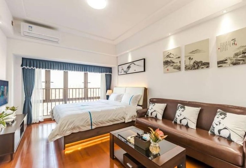 Western Theme Holiday Apartment