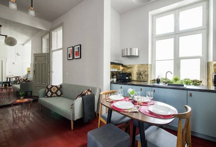 Aparthotel Nowy świat 28