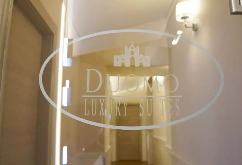 تختخواب و صبحانه Duomo Luxury Suites