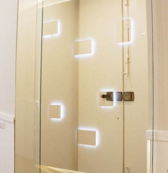 تختخواب و صبحانه Duomo Luxury Suites