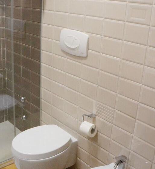 تختخواب و صبحانه Duomo Luxury Suites