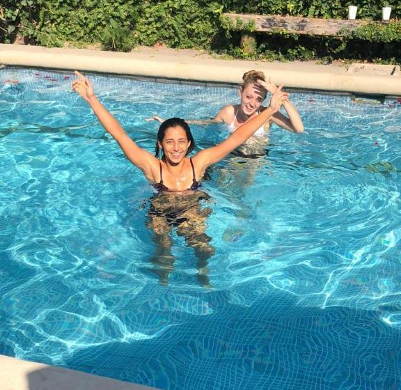 تختخواب و صبحانه Palo Santo