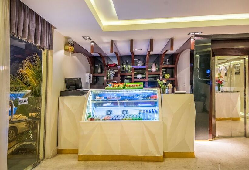 ホテル Almuhaidb Almalaz 7