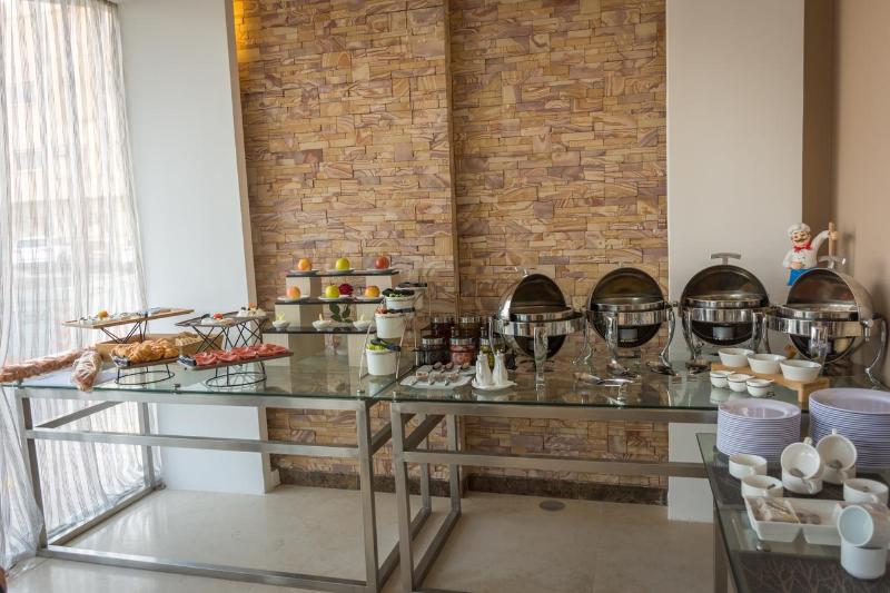 ホテル Almuhaidb Almalaz 7