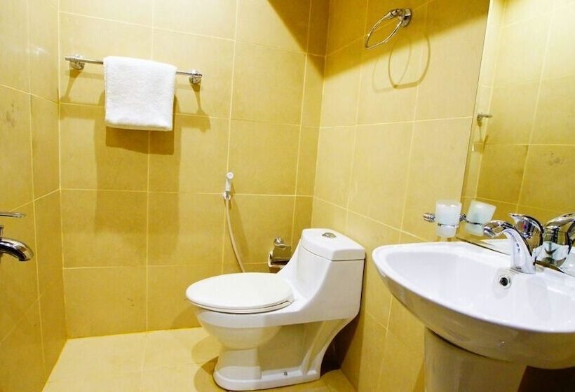 ホテル Almuhaidb Almalaz 7