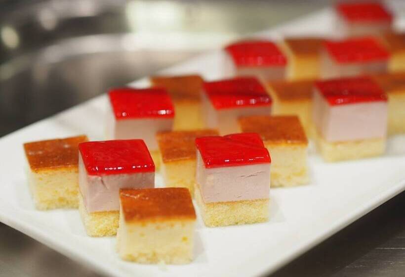 בית מלון כפרי Dormy Inn Premium Osaka Kitahama