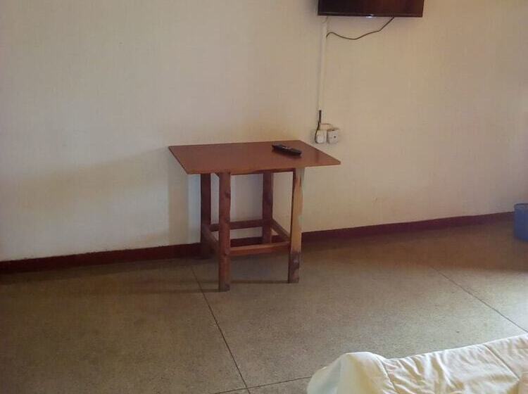 هتل Family Comfort