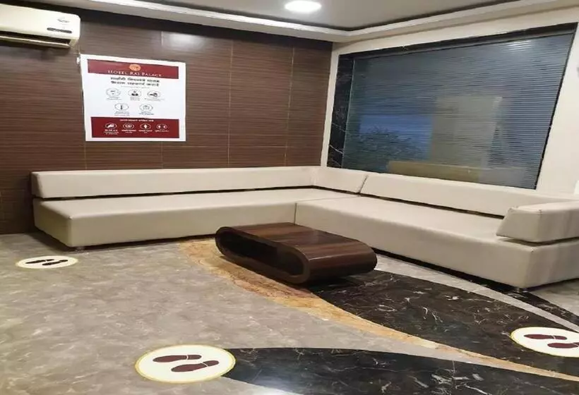 Hotel Raj Palace