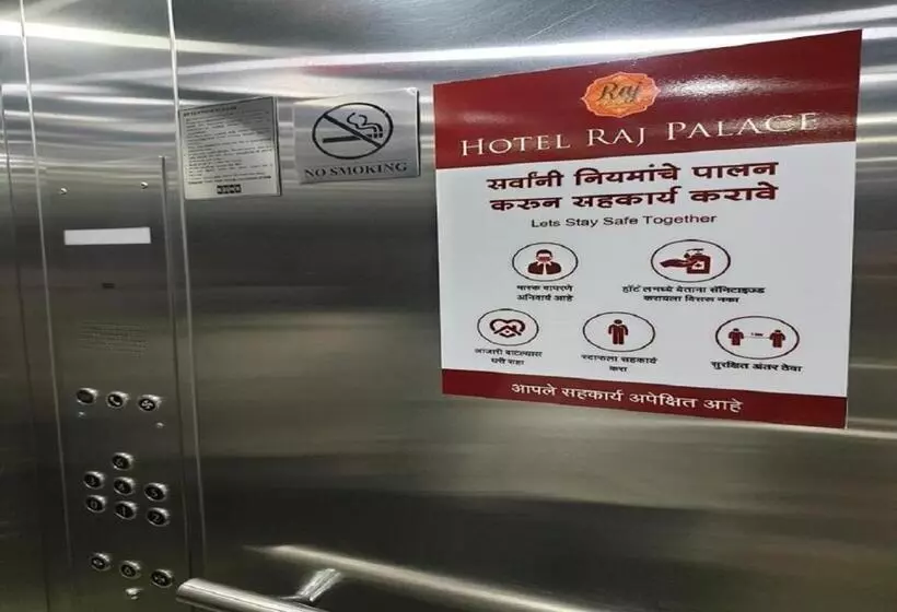 Hotel Raj Palace