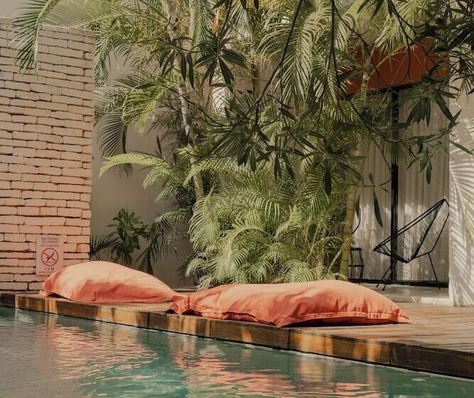 Szálloda The Strabon Tulum