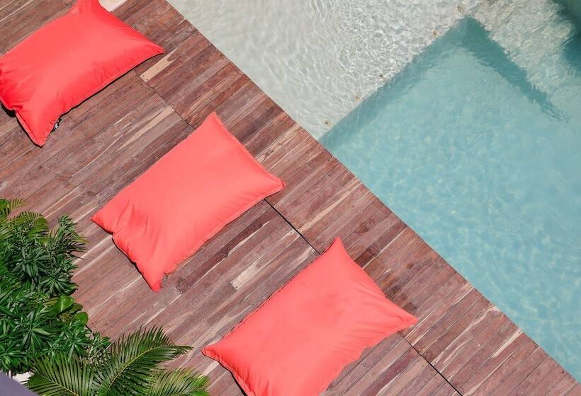 Szálloda The Strabon Tulum