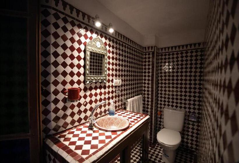 پانسیون Dar Elinor