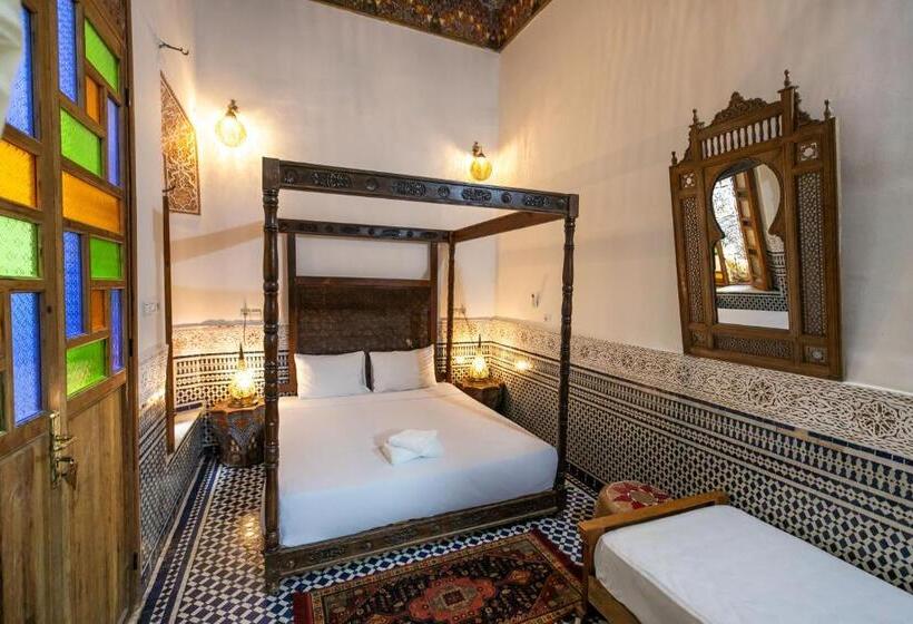 پانسیون Dar Elinor