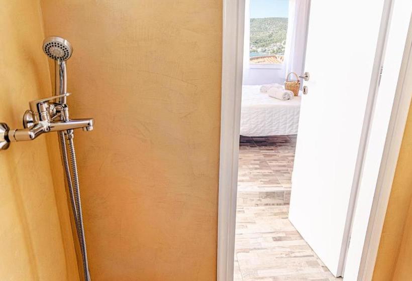 پانسیون Gigi Rooms