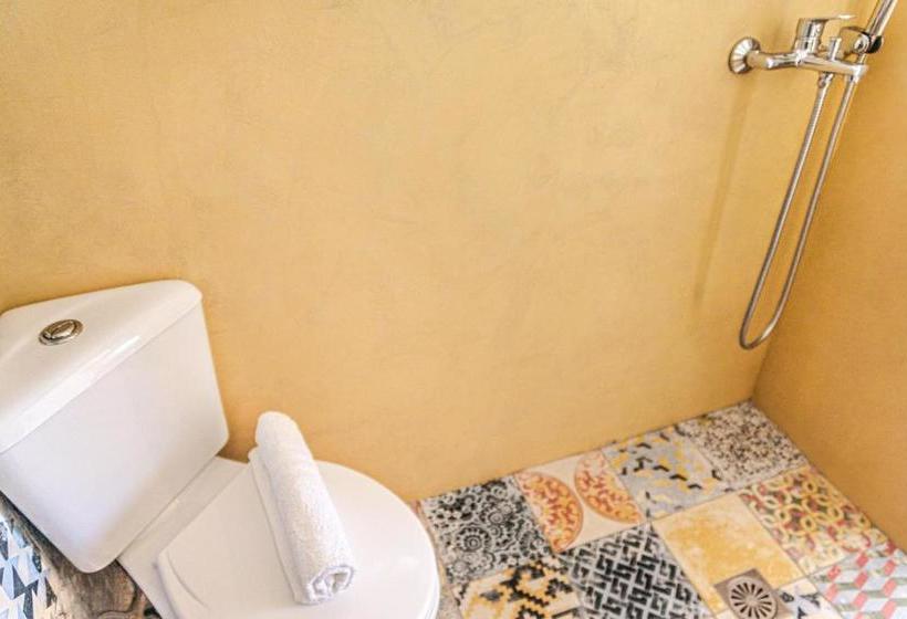 پانسیون Gigi Rooms