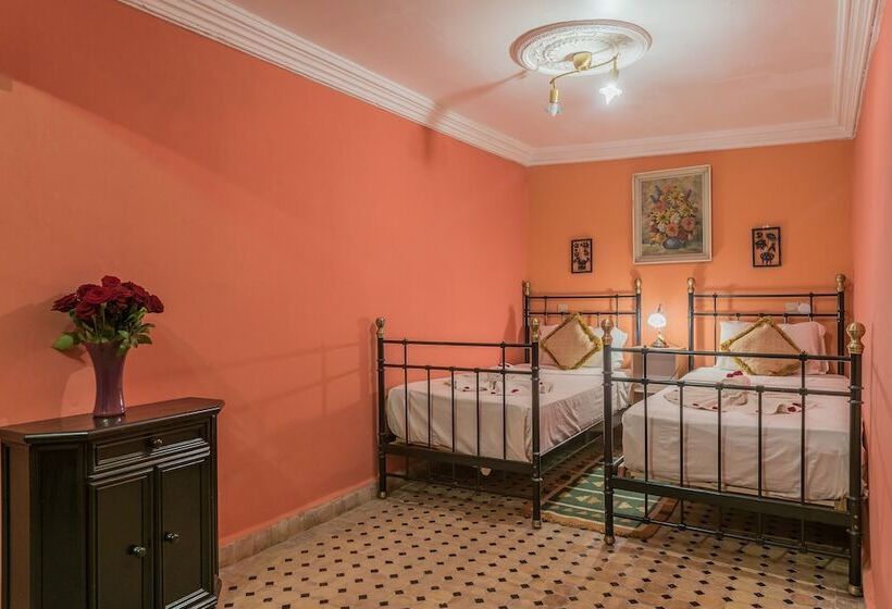 بنسيون Villa Ayche