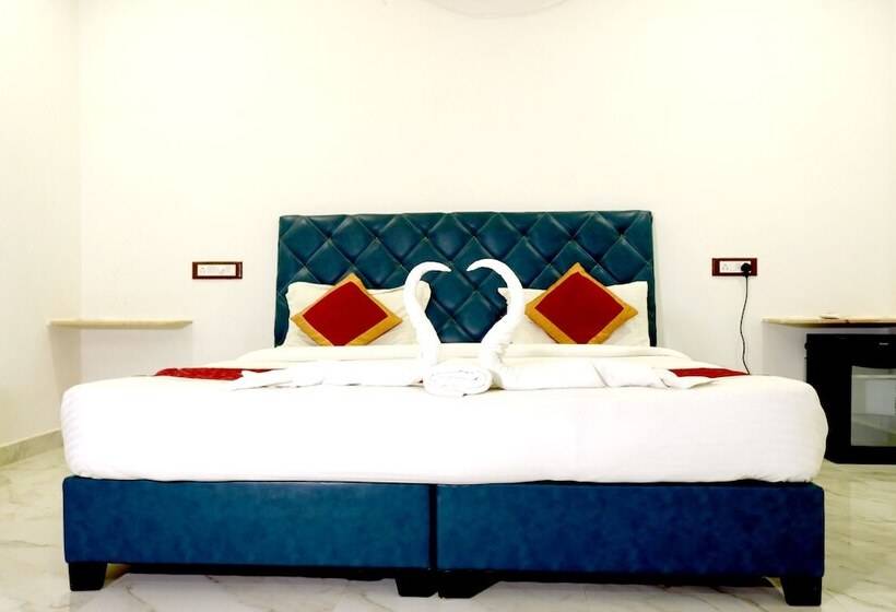 リゾートホテル Sheesh Mahal Desert Camp