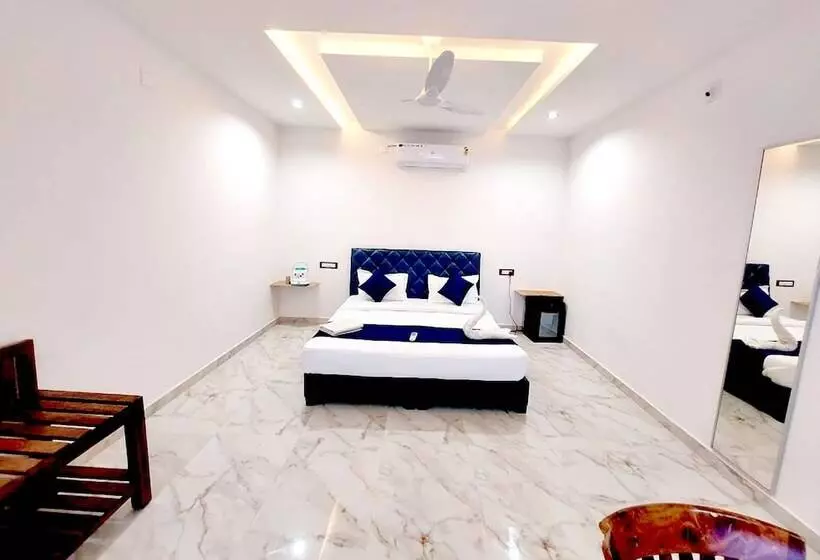 Lomakeskus Sheesh Mahal Desert Camp