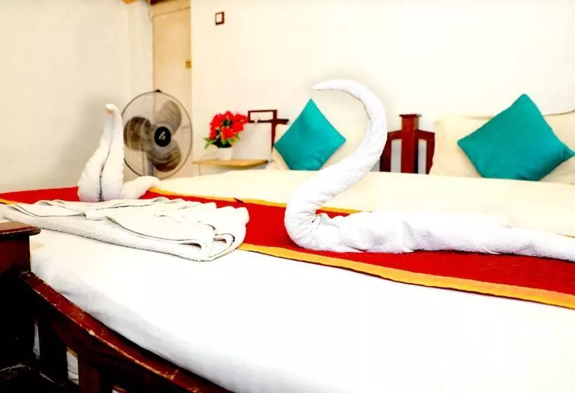 Lomakeskus Sheesh Mahal Desert Camp