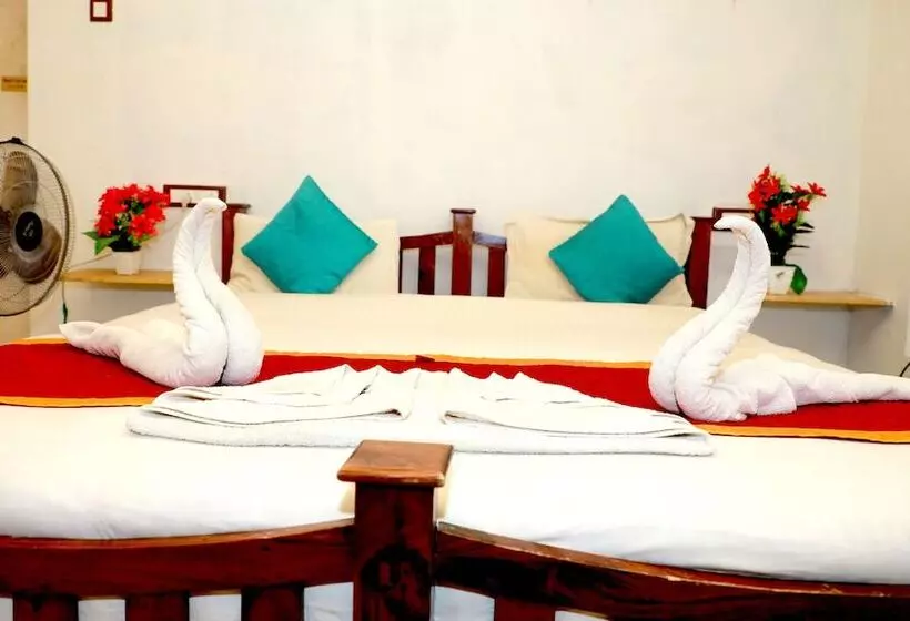 Lomakeskus Sheesh Mahal Desert Camp