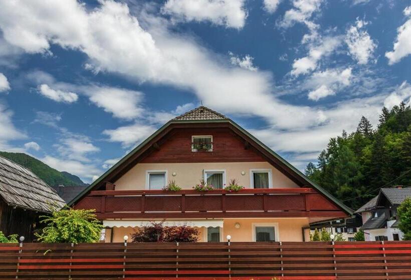 Bed and Breakfast Villa Nena