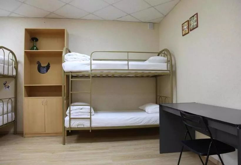 Giggly Hostel