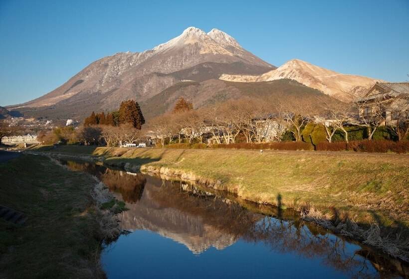 Yufuin Ryokan Okaeri