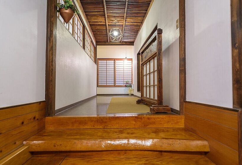 Yufuin Ryokan Okaeri