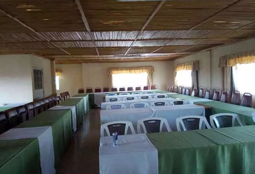 تختخواب و صبحانه Racecourse Inn