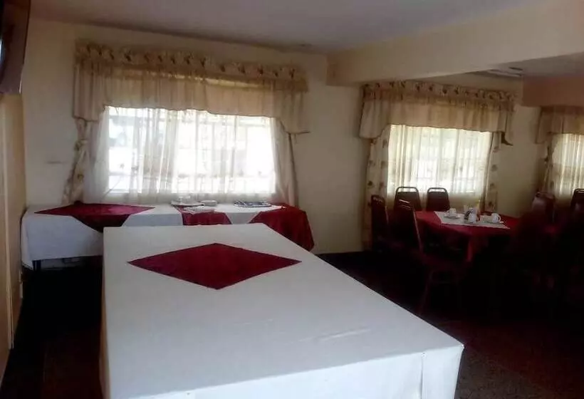 تختخواب و صبحانه Racecourse Inn