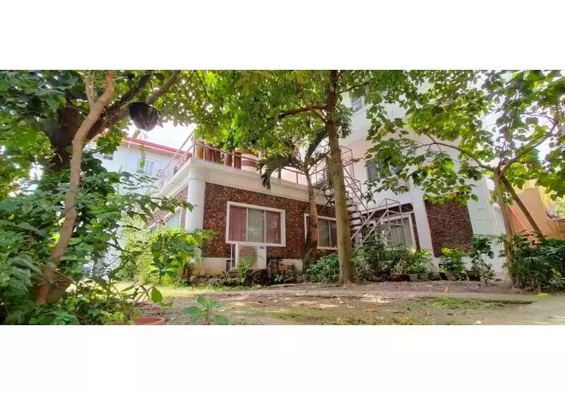 ホテル Ddd Habitat Iloilo Dormtel