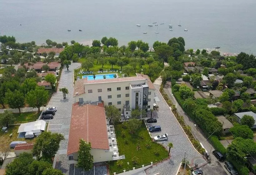 Hotelli Villa Paradiso Suite