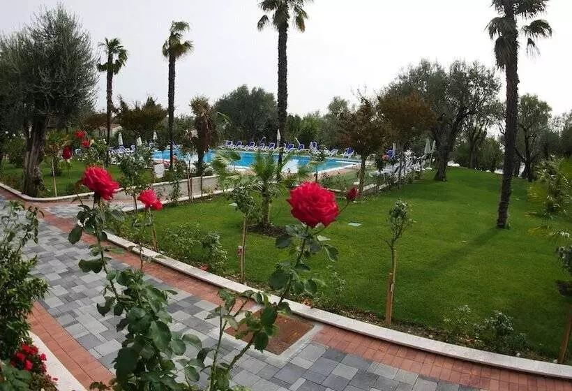 Hotelli Villa Paradiso Suite