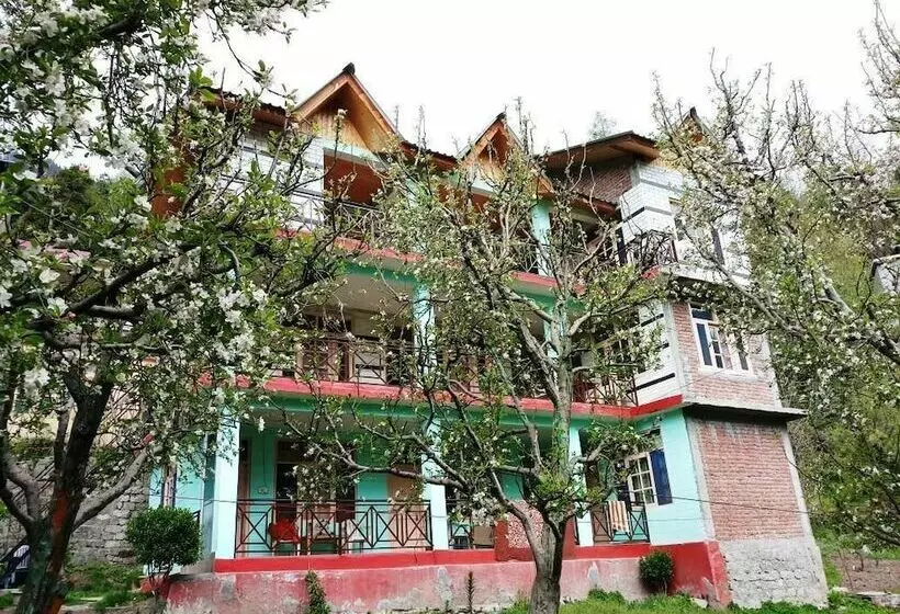 پانسیون Apple Field House