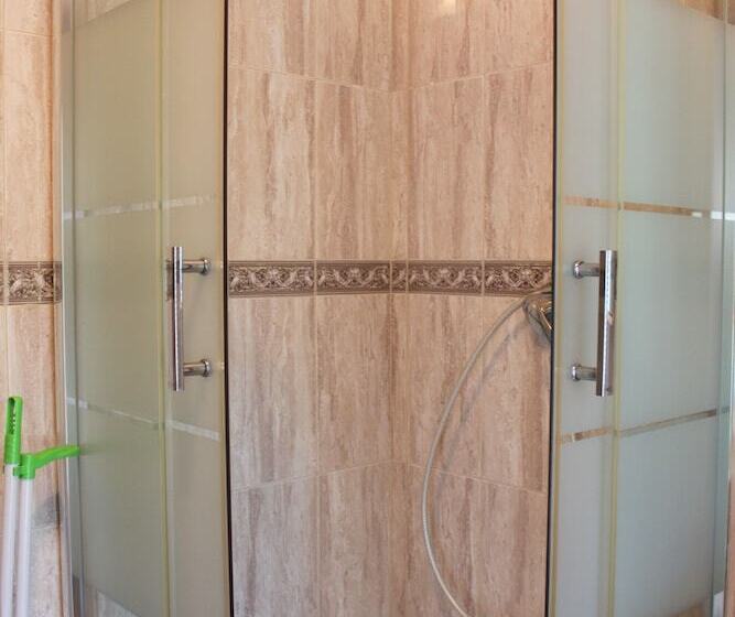 پانسیون Guest House Nikolaevskiy