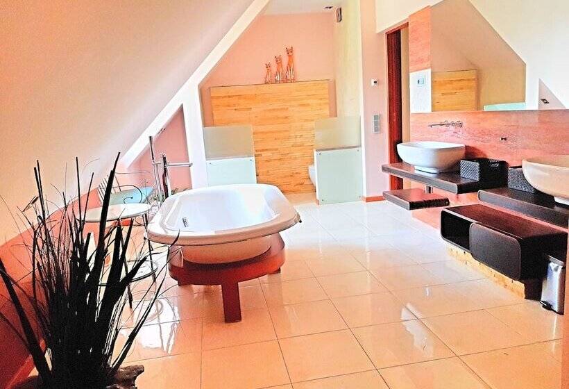 פנסיון Villa Casanna